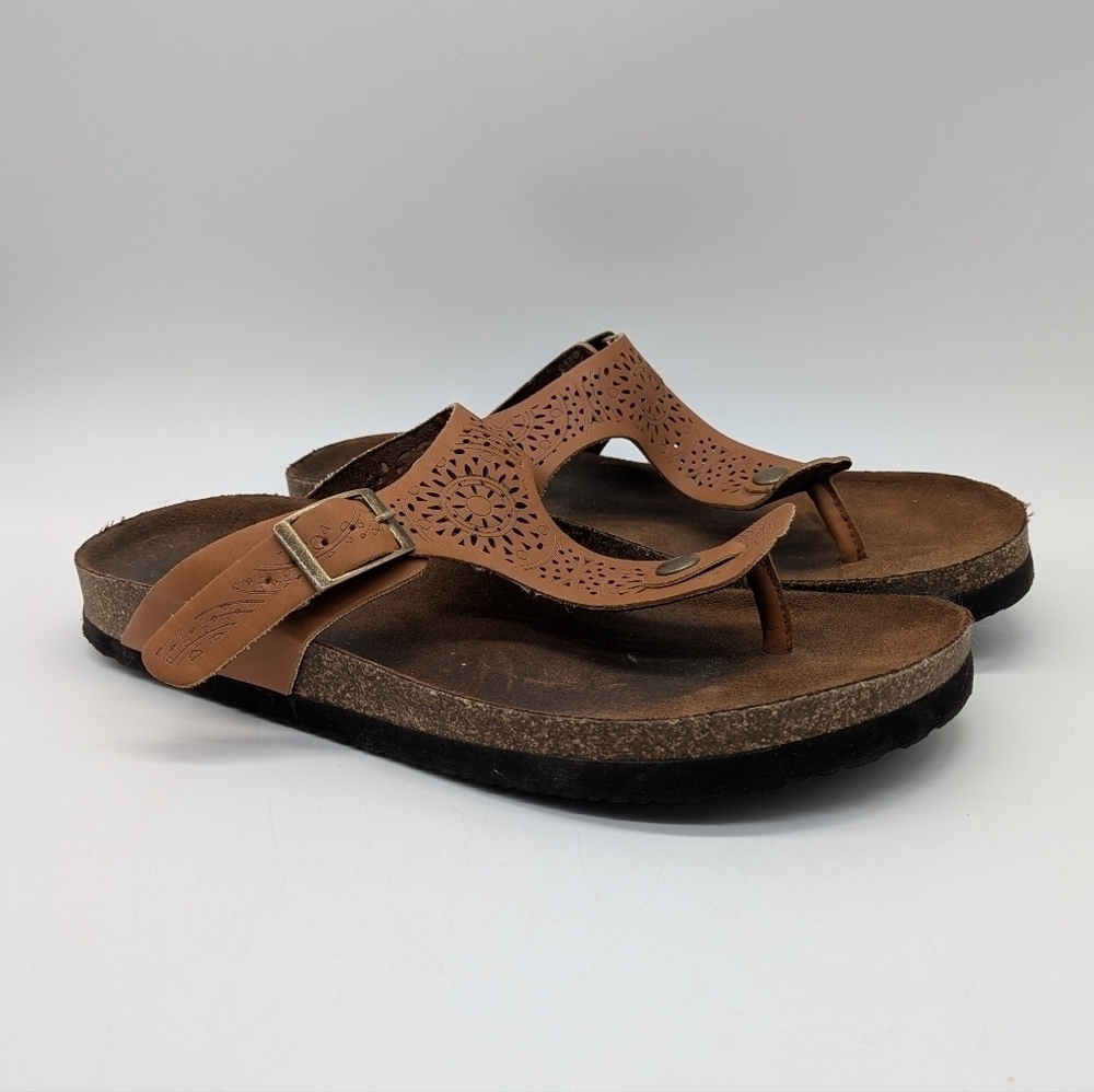 ✨3/$15 Cliffs granola brown faux leather sandal flip flop 8.5